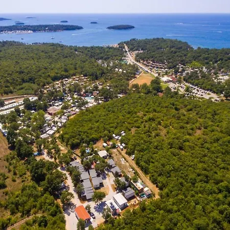 Brugor Mobil Homes Tatil parkı