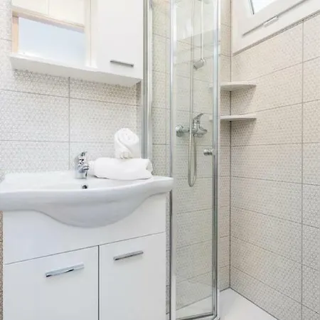 منتزه العطل Brugor Mobil Homes بوريتش